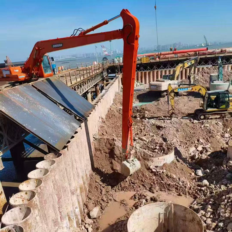 DX225 Excavación de muro de contención de construcción costera de 17,5 m