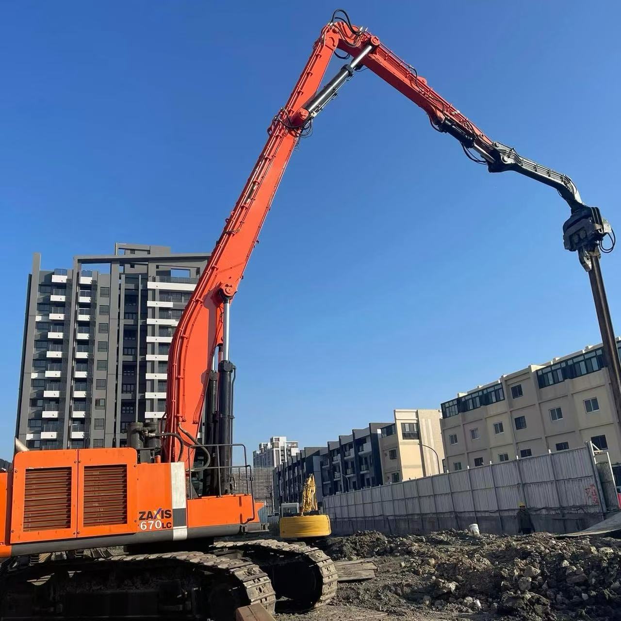 Excavadora de brazo de pilotaje ZX670 personalizada, pluma de pilotaje de alta resistencia para construcción de cimientos